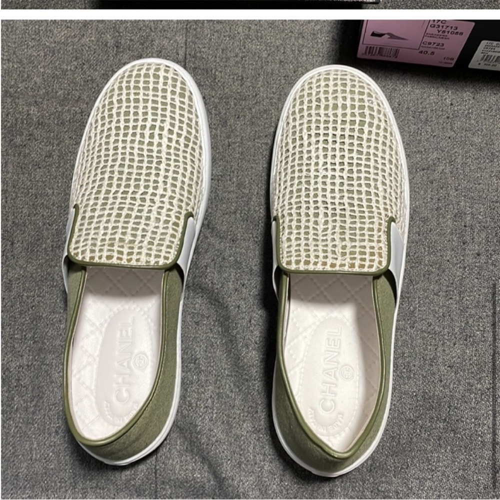 Chanel slip on sneakers, 40.5, NWT
